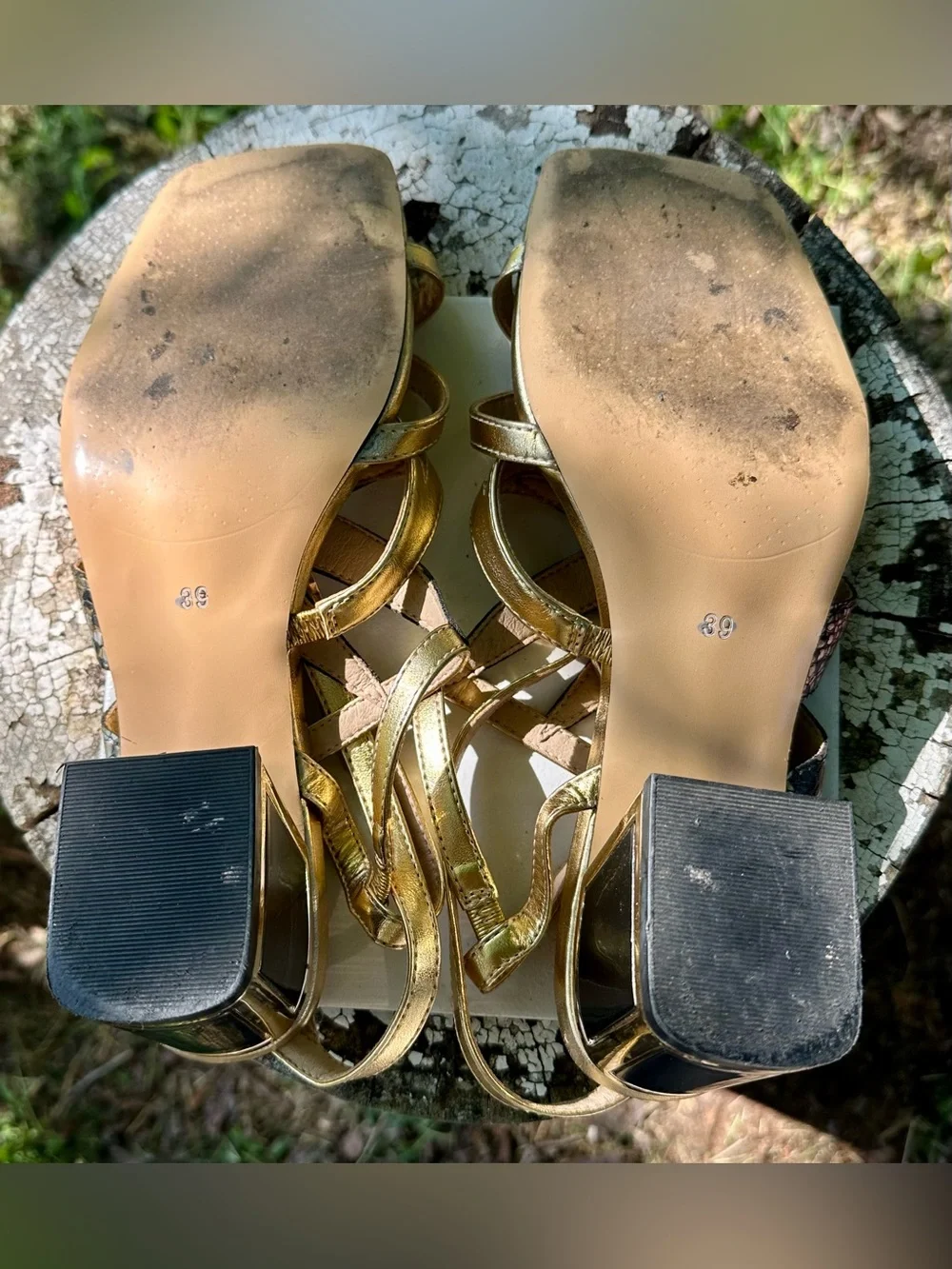 N/A stylish gold